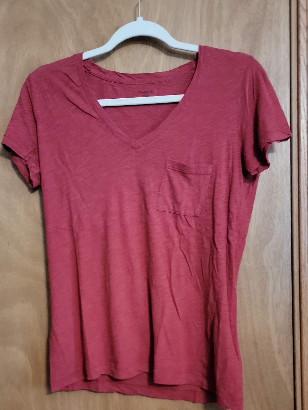 Madewell Rust Red V‑Neck Pocket Tee